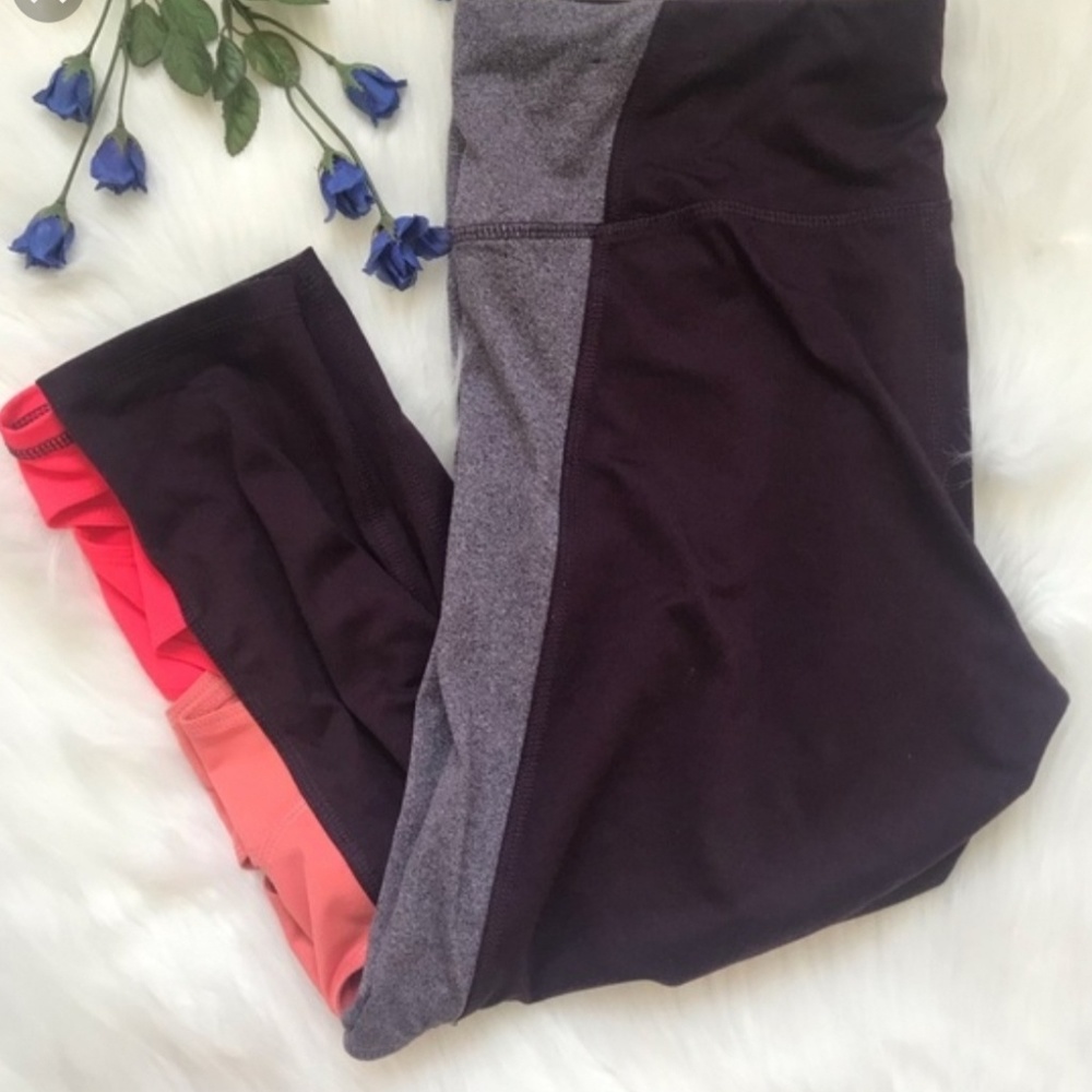 Dark Purple Cut Out Leggings Crop Capri Athletic Champion C9 Size Large